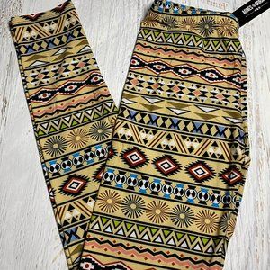NWT Agnes & Dora Geometric Print Legging